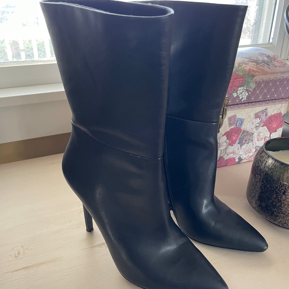 Charles David Black Leather Women's Calf Length Boots